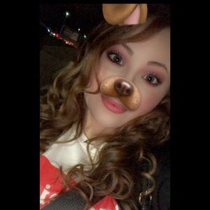 Meet your Posher, Alisha